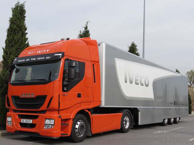 El Stralis Hi-Way es el actual buque insígnea de la familia Iveco.